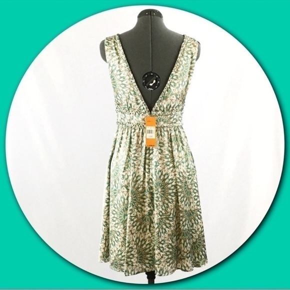 BCBGeneration Beautiful Abstract Print Satin Dress.Size 6, NWT! - Picture 4 of 6